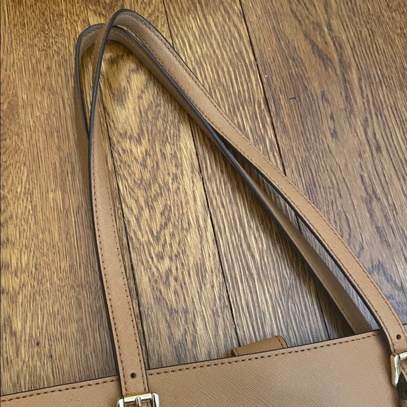 Michael Kors tote - Picture 3 of 7